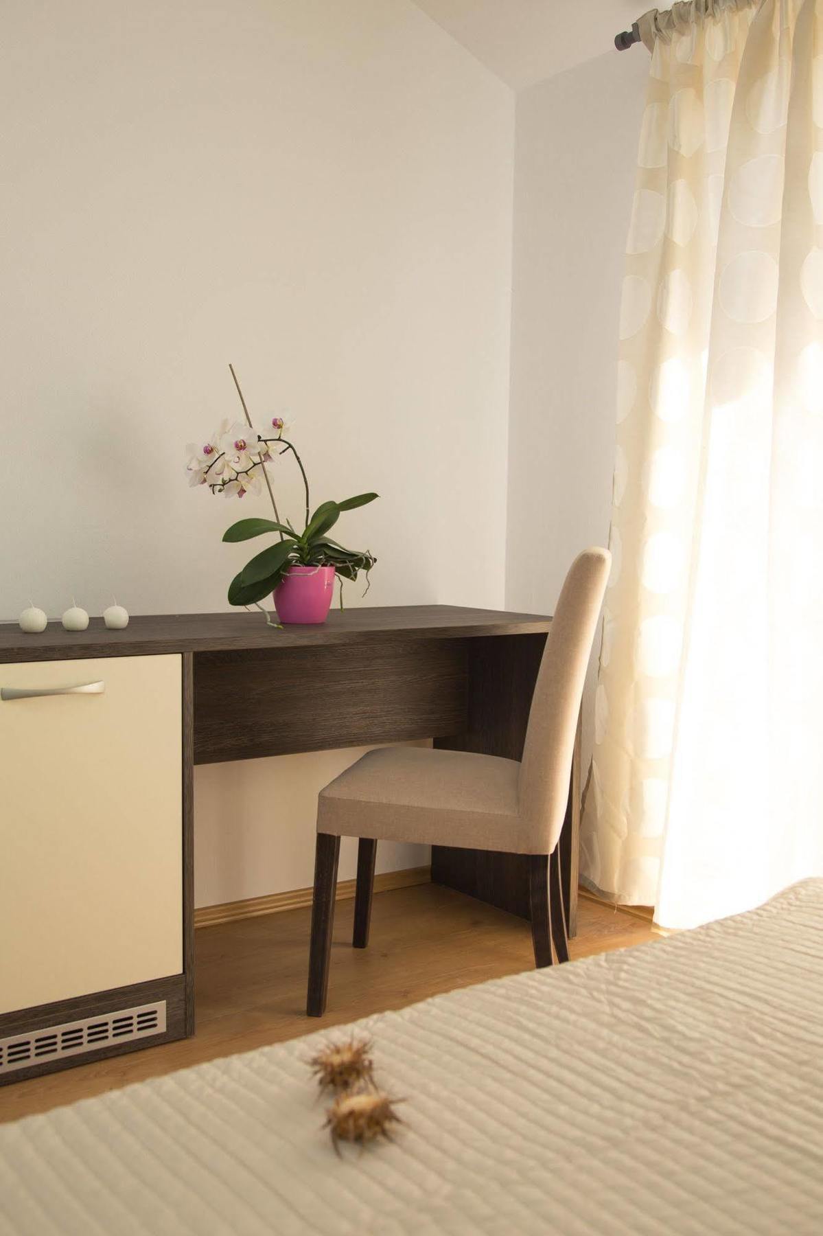 Bed & Breakfast Marta & Tona Кустичі Екстер'єр фото