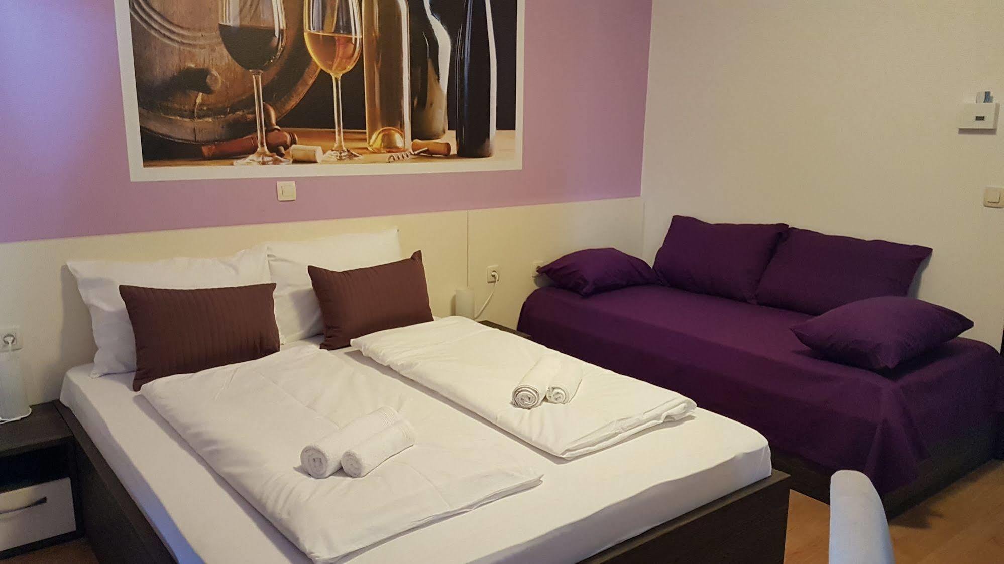 Bed & Breakfast Marta & Tona Кустичі Екстер'єр фото